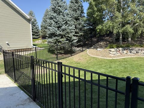 Aluminum / Ornamental fence