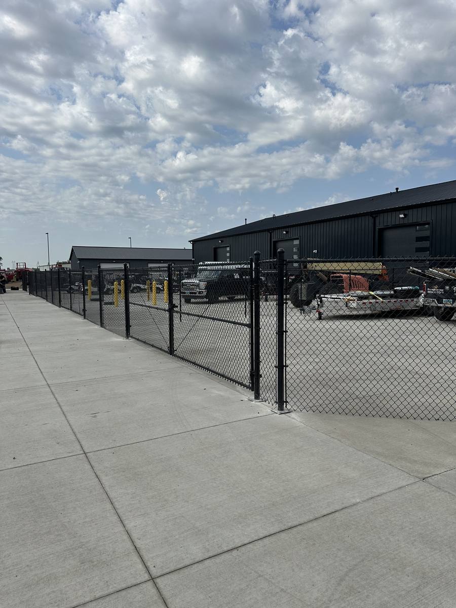 Industrial chain link fencing